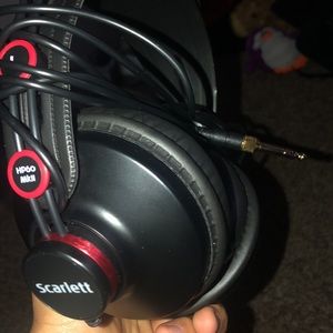 Scarlett Solo Studio